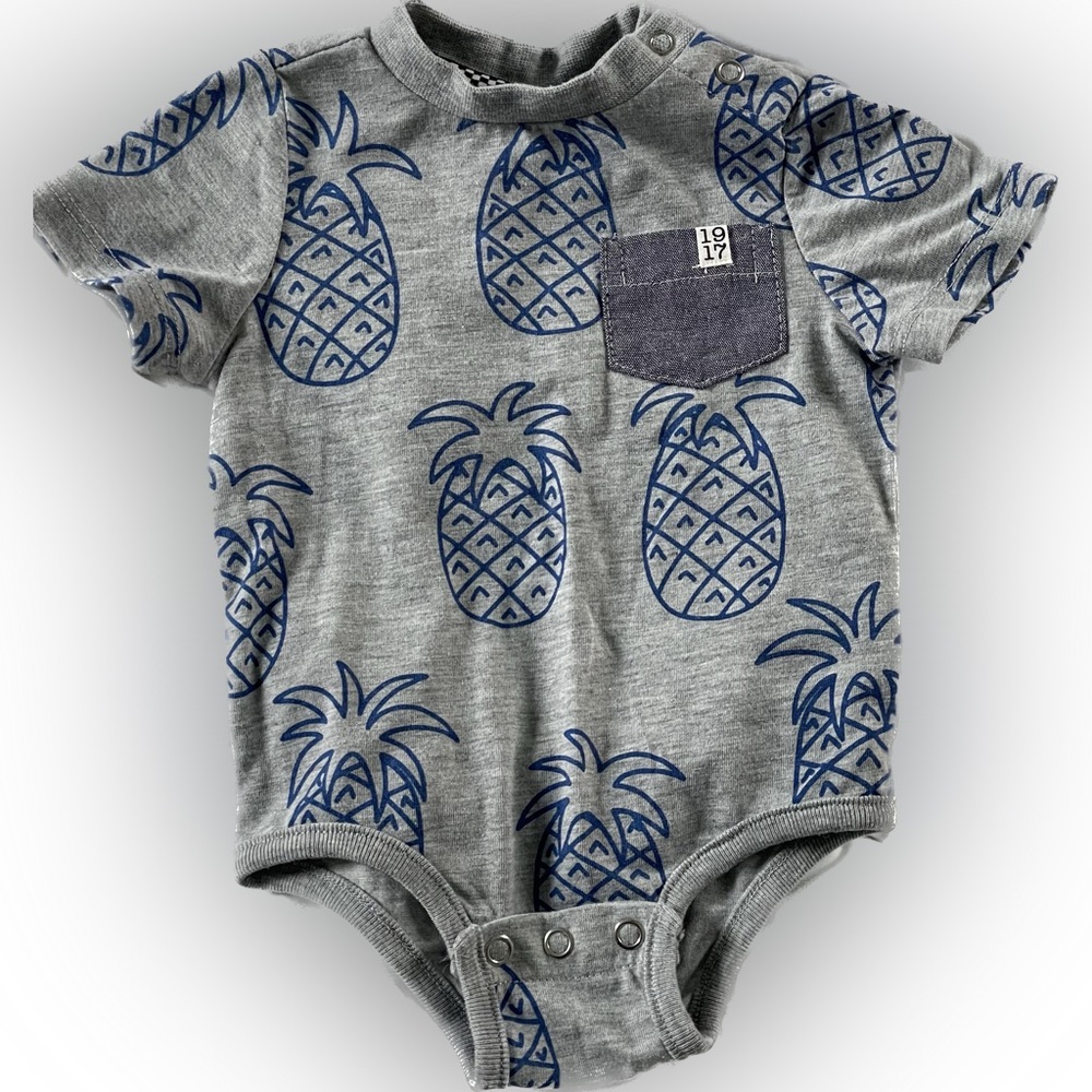 Sovereign Code Pineapple Short Sleeve Onesie 3 Months Gray with Blue Pineapples